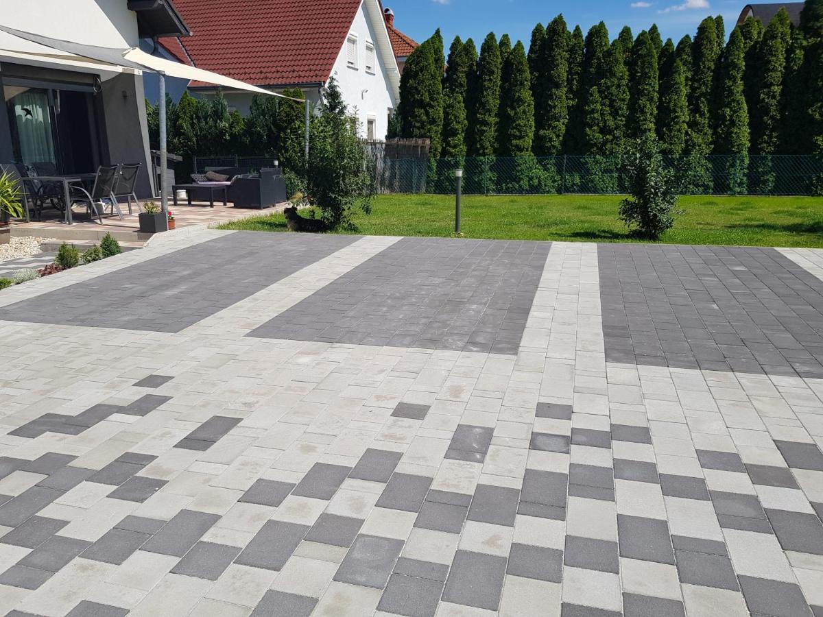 Honfoglalas Apartment Бік Екстер'єр фото