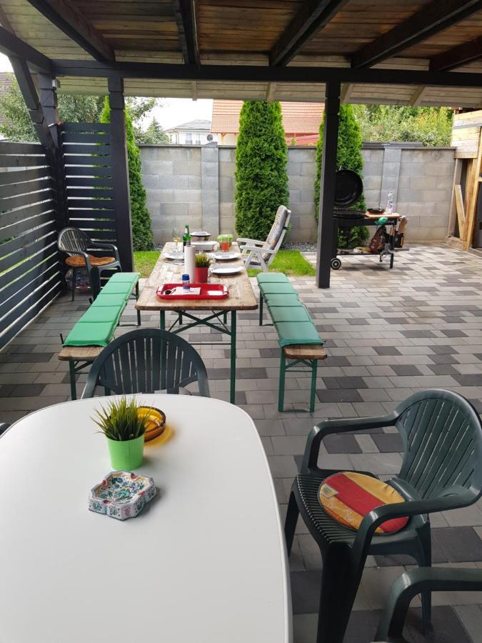 Honfoglalas Apartment Бік Екстер'єр фото