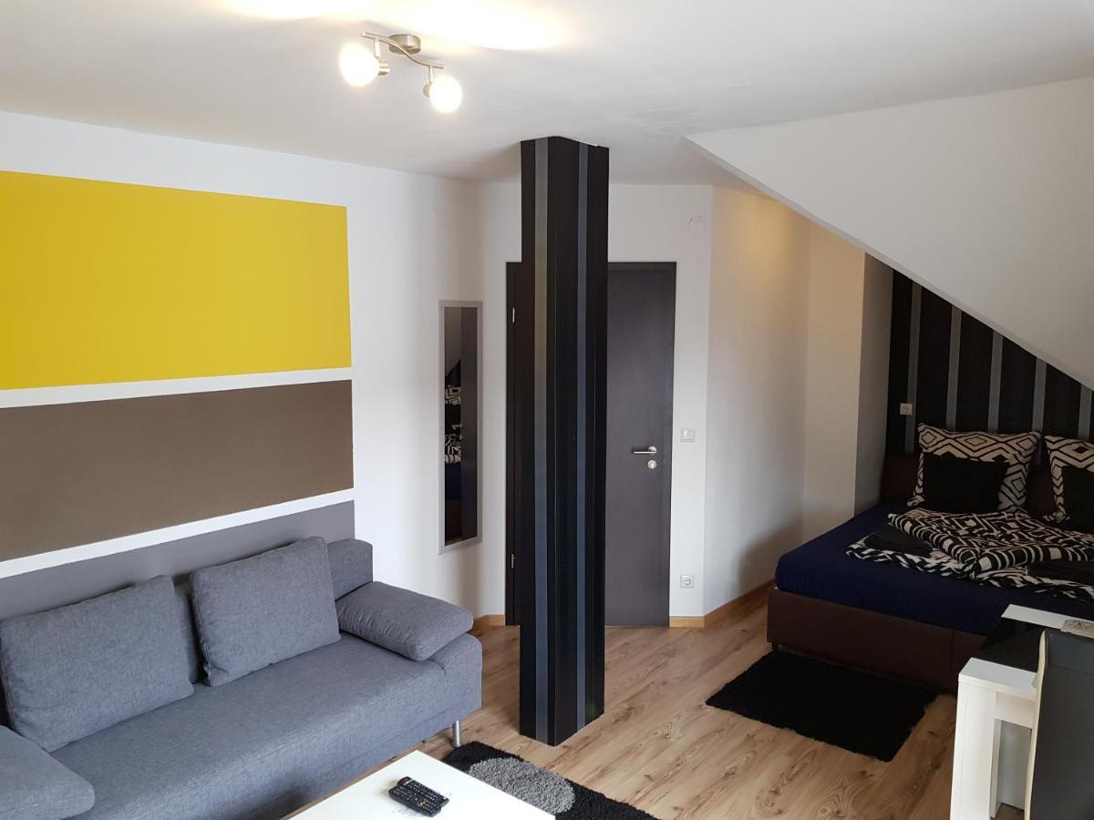 Honfoglalas Apartment Бік Екстер'єр фото
