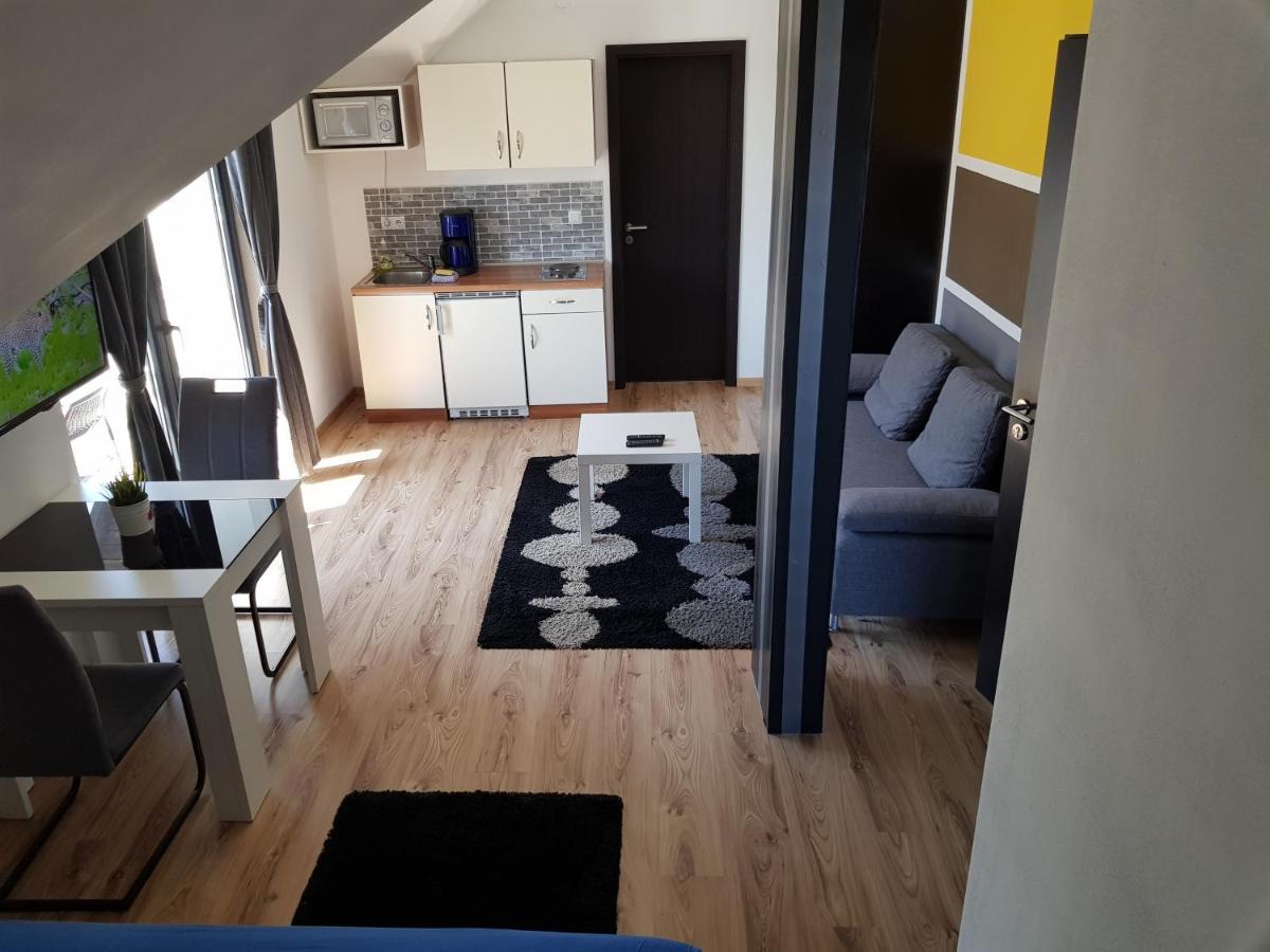 Honfoglalas Apartment Бік Екстер'єр фото