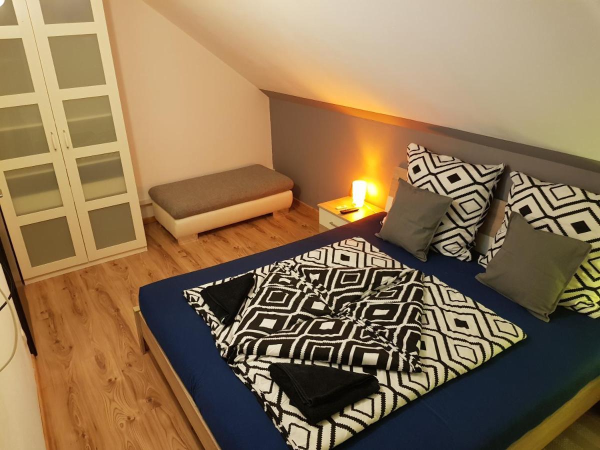 Honfoglalas Apartment Бік Екстер'єр фото