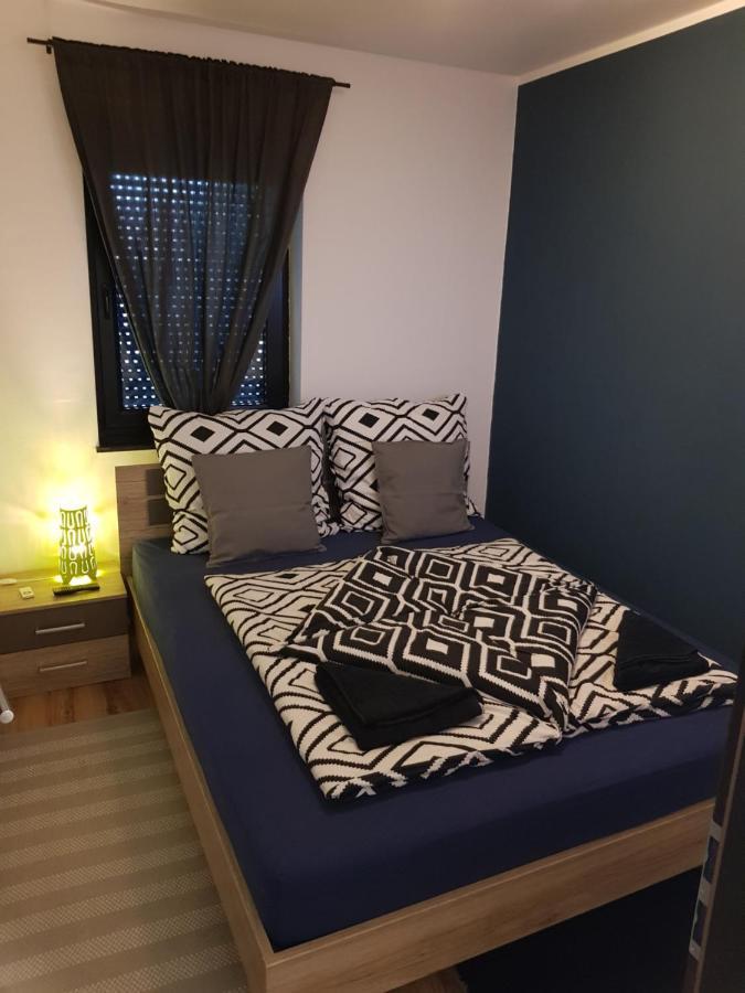 Honfoglalas Apartment Бік Екстер'єр фото
