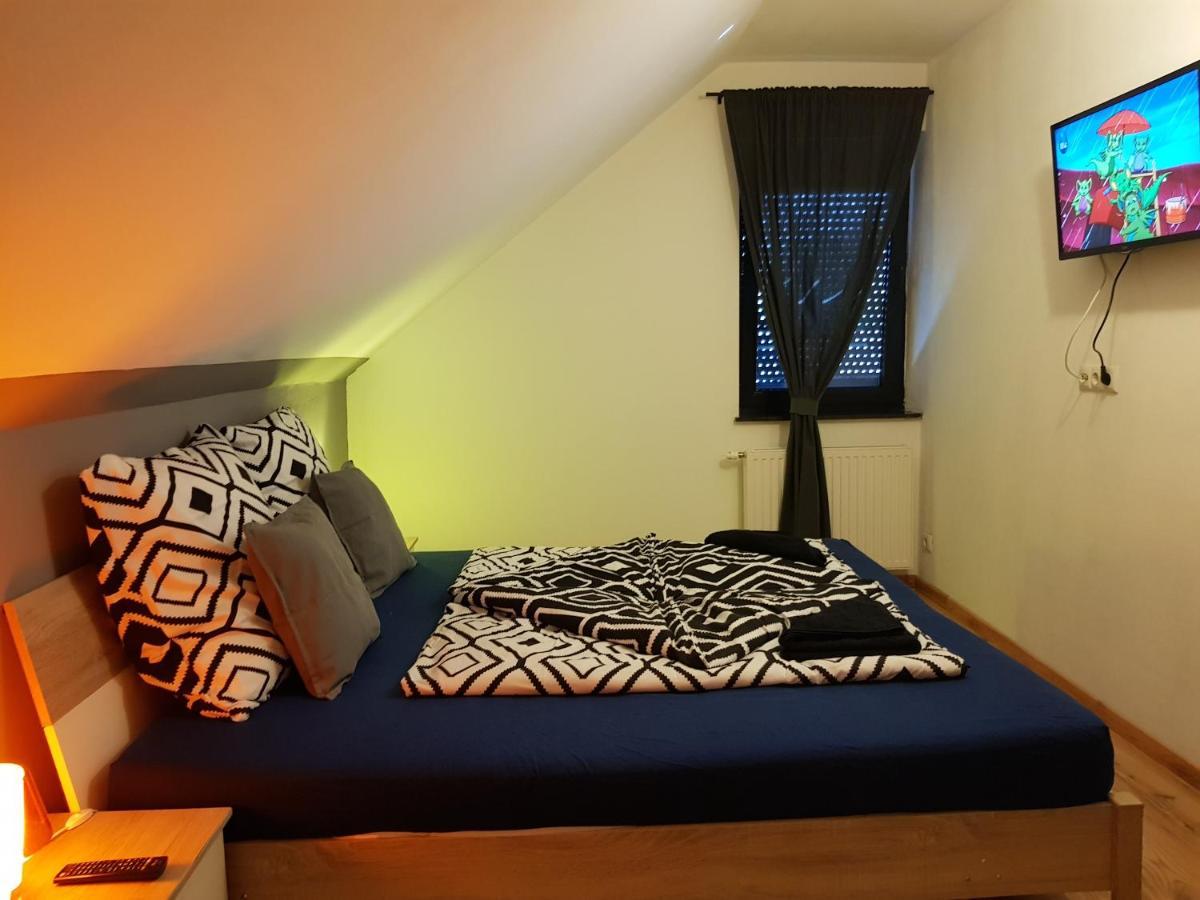 Honfoglalas Apartment Бік Екстер'єр фото