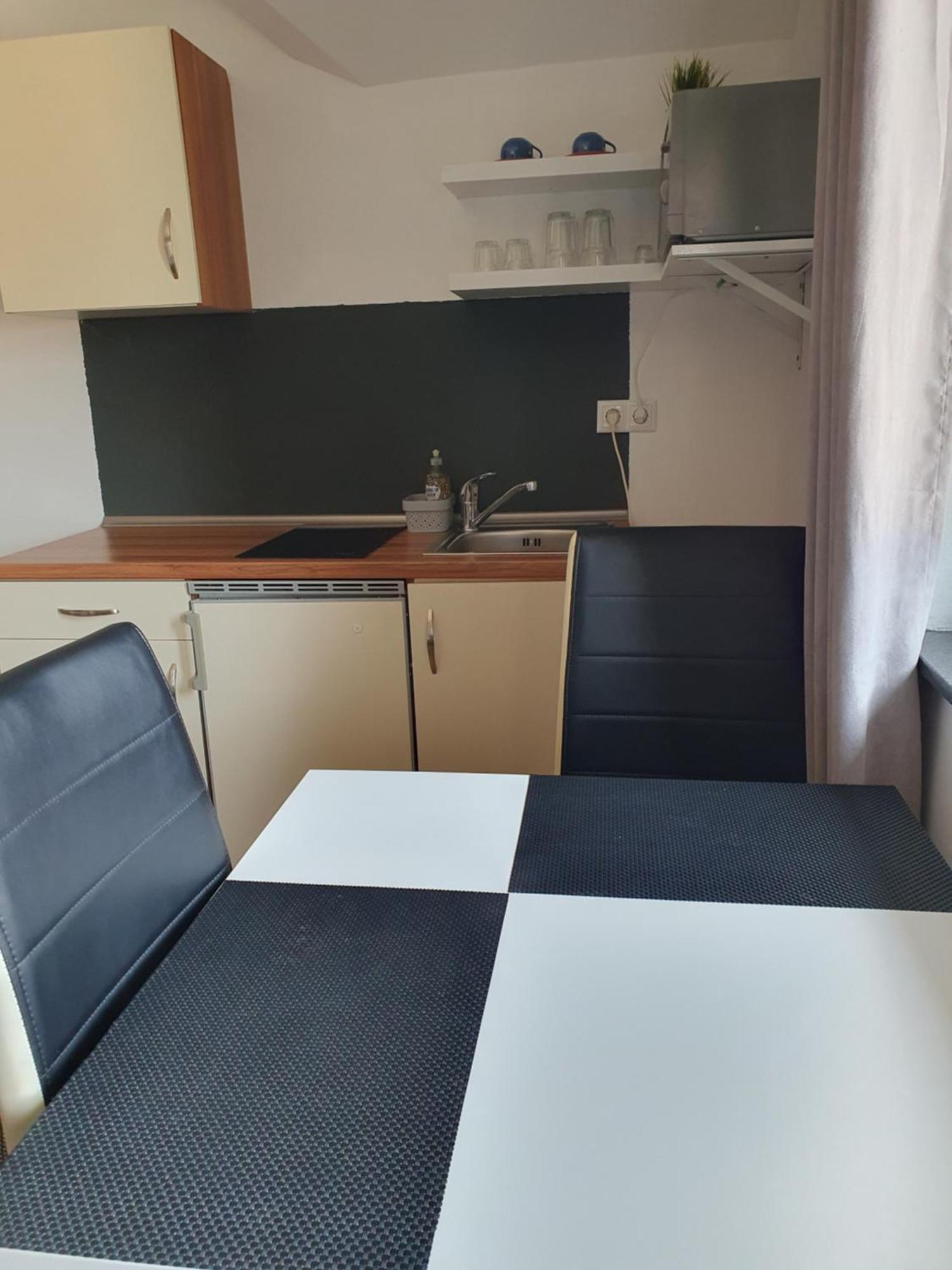 Honfoglalas Apartment Бік Номер фото