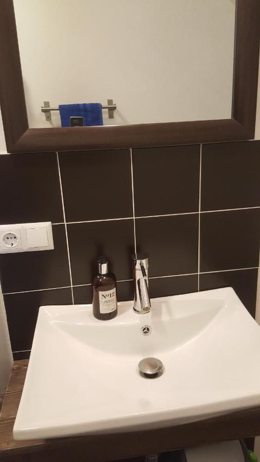 Honfoglalas Apartment Бік Екстер'єр фото