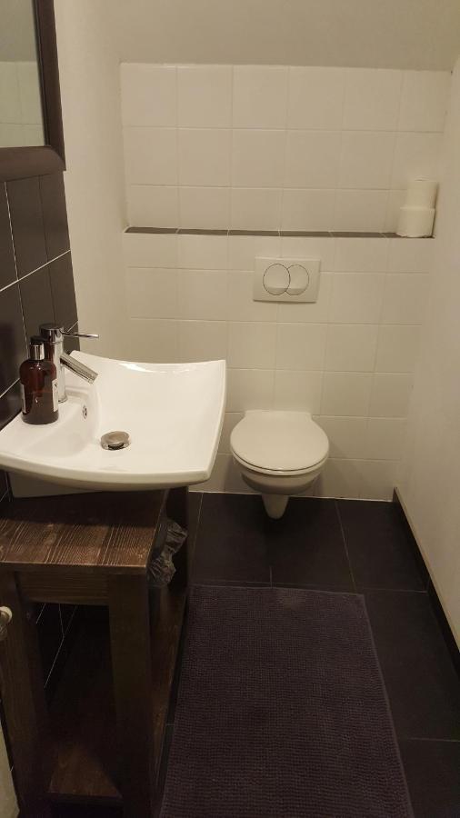 Honfoglalas Apartment Бік Екстер'єр фото